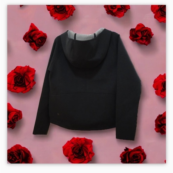 Lululemon City Bound Hoodie Black /
Heathered -Sz 4-oversized -EUC 🍂 - Picture 12 of 13